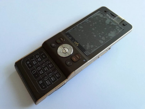 Sony ericsson w910i - sony,
