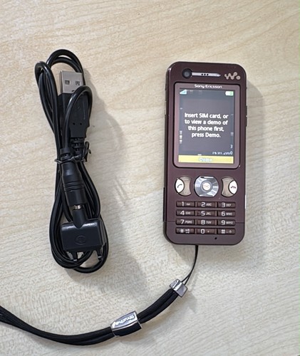 Sony ericsson w890i - sony,